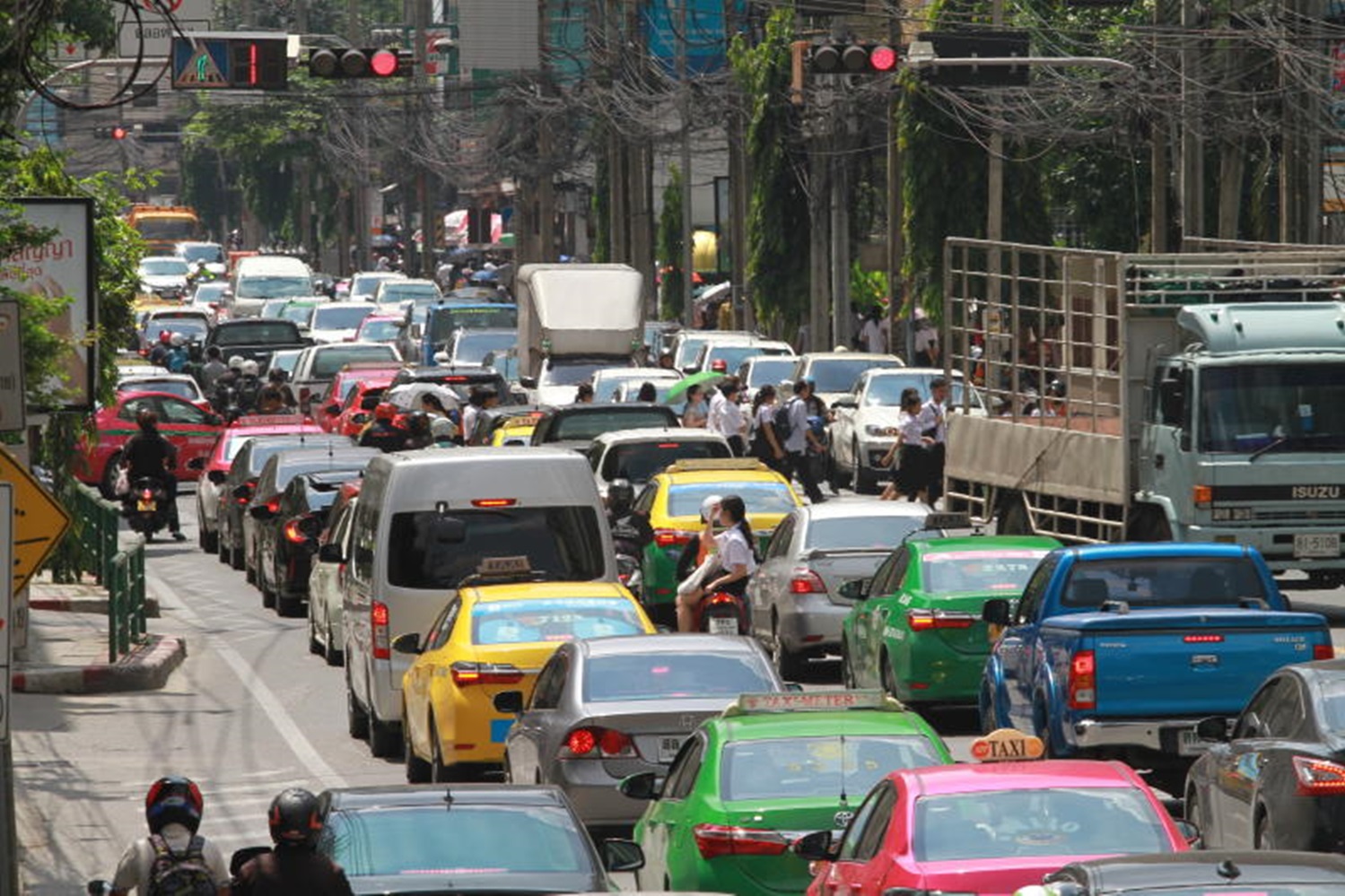 ทางไหนก็โดน