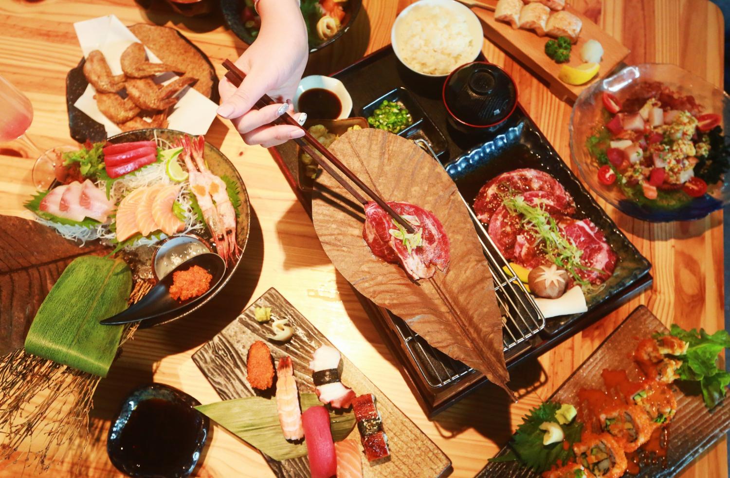 TANK Restaurant & Cafe แฮงเอาท์ในโลกใต้น้ำ